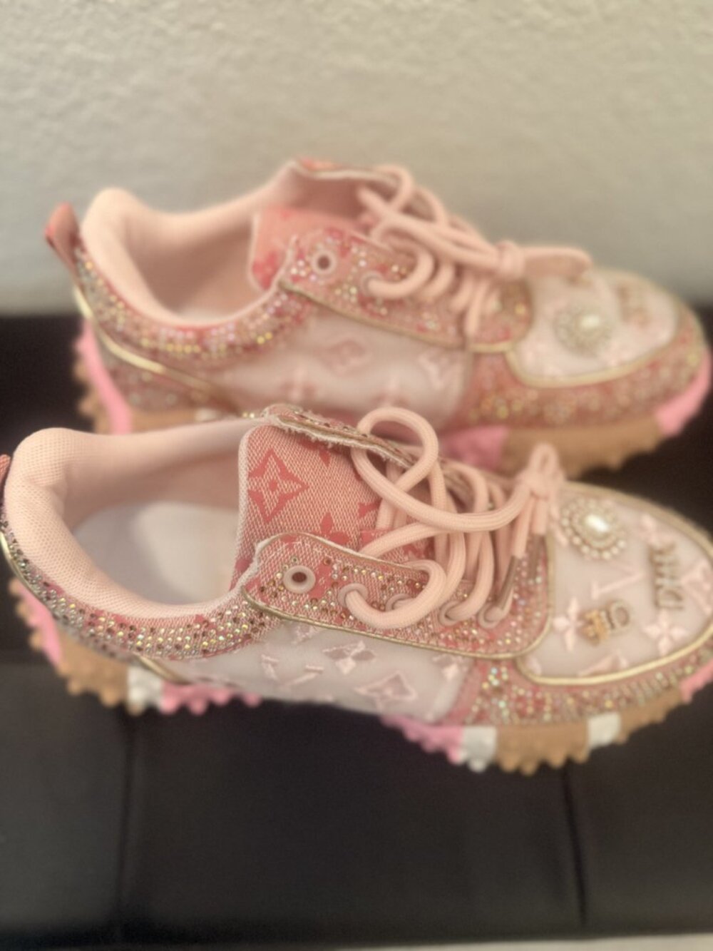 Custom Pink Bling Sneakers/Tennis Shoes BRAND NEW, Size 9.5 - Picture 2 of 3